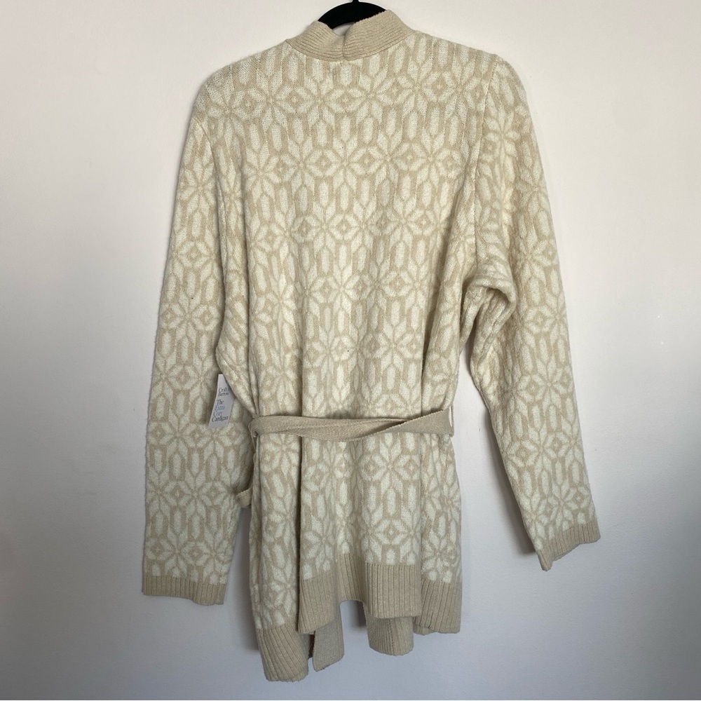 NWT Croft & Barrow Snowflake Patterned Belted Cardigan - Picture 2 of 2